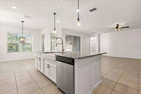 3925 GREEN SABAL DR, Orlando, FL 32824