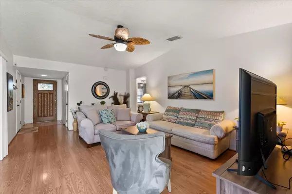 999 MANCHA REAL DR, Orlando, FL 32807