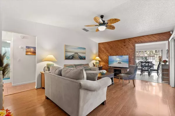 999 MANCHA REAL DR, Orlando, FL 32807