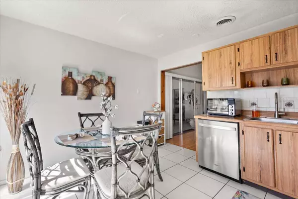 999 MANCHA REAL DR, Orlando, FL 32807