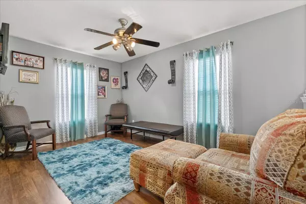 2464 FORMAX DR, Orlando, FL 32828