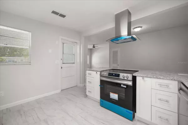 1849 VIBURNUM LN, Winter Park, FL 32792