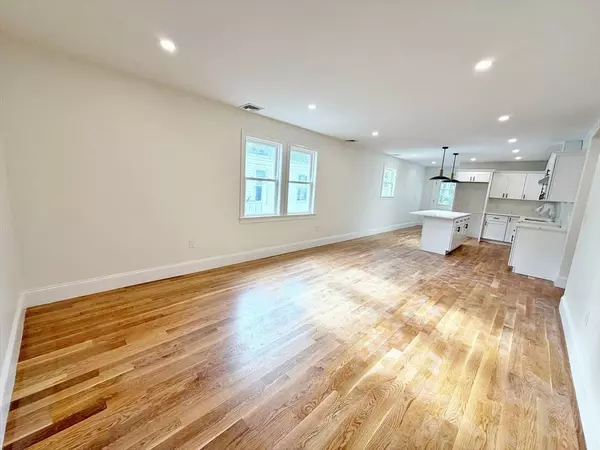 28 Pitcher Ave #2, Medford, MA 02155