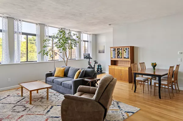 99 Gove St #14, East Boston, MA 02128-2145