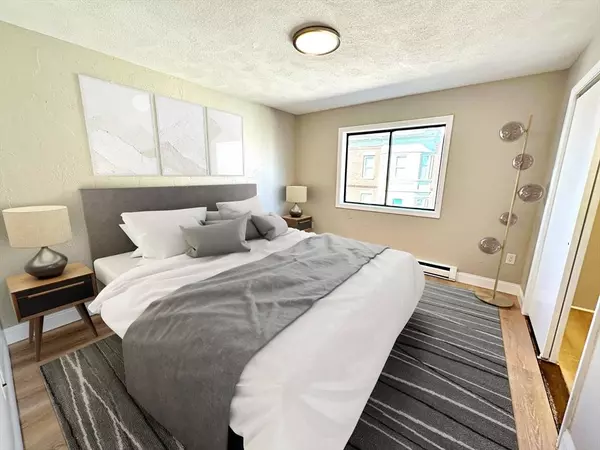 89 Cottage St #3, Boston, MA 02128