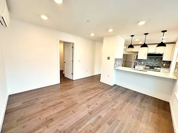 33 Leyden St #6, Boston, MA 02128