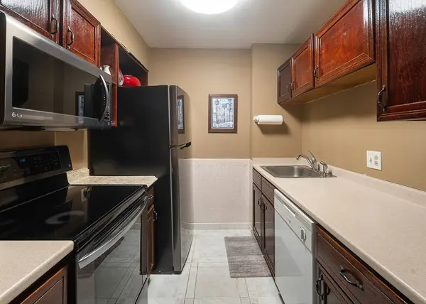 99 Gove St #1, Boston, MA 02128