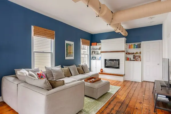 10 Cottage St #2, Boston, MA 02128