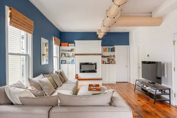 10 Cottage St #2, Boston, MA 02128