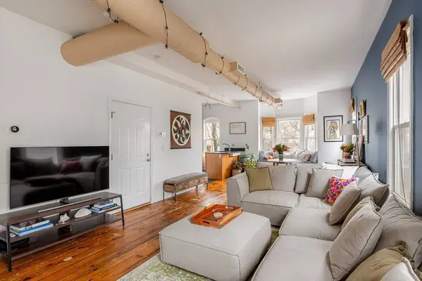 10 Cottage St #2, Boston, MA 02128