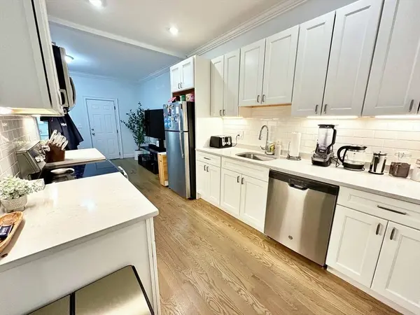 89 Princeton St #1, Boston, MA 02128
