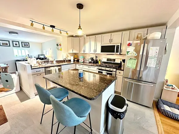72 Cottage St #N/A, Boston, MA 02128