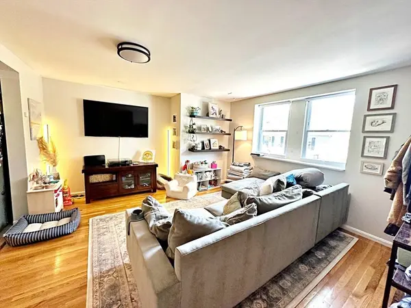 72 Cottage St #N/A, Boston, MA 02128