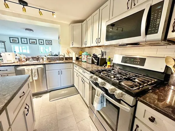 72 Cottage St #N/A, Boston, MA 02128