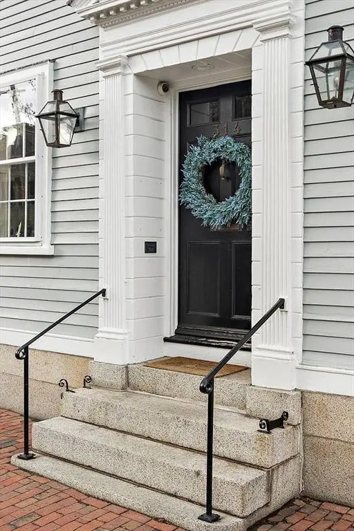 314 Essex St, Salem, MA 01970