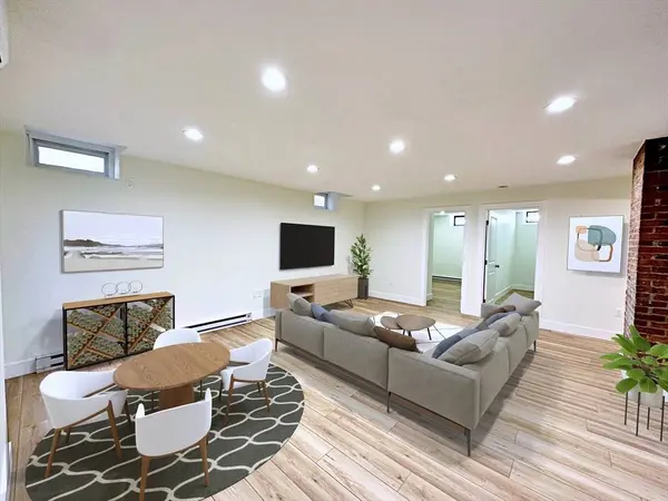 128 Webster St #A, Boston, MA 02128
