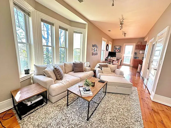 227 Webster St #1, Boston, MA 02128