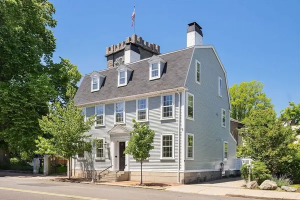 314 Essex St, Salem, MA 01970