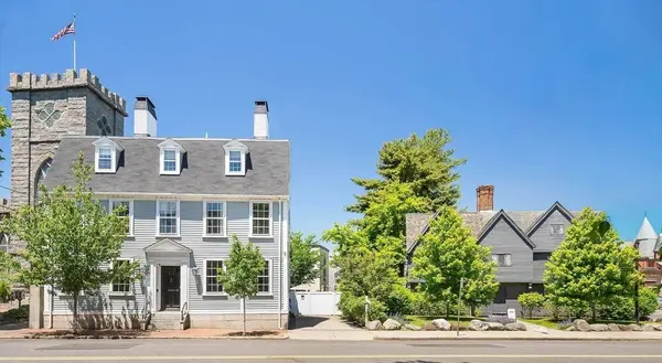 314 Essex St, Salem, MA 01970