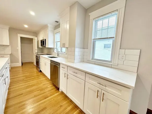 75 Governor Winthrop Rd #N/A, Somerville, MA 02145