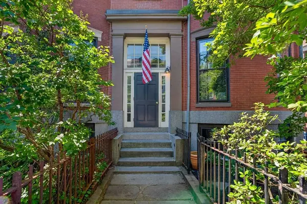 177 Webster Street #1, Boston, MA 02128