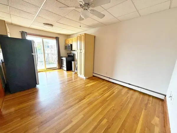 14 Cottage St #3, Boston, MA 02128