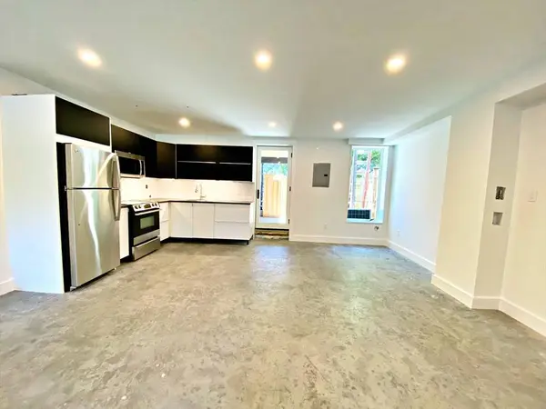 406 Sumner St #1, Boston, MA 02128