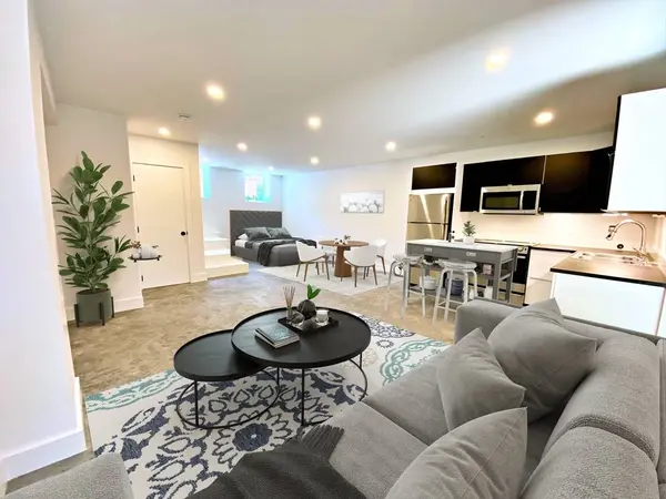 406 Sumner St #1, Boston, MA 02128