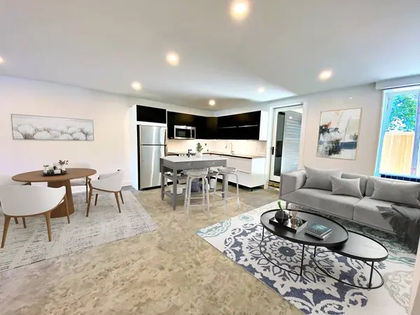 406 Sumner St #1, Boston, MA 02128