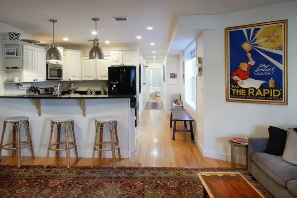 127 Cottage St #3, Boston, MA 02128