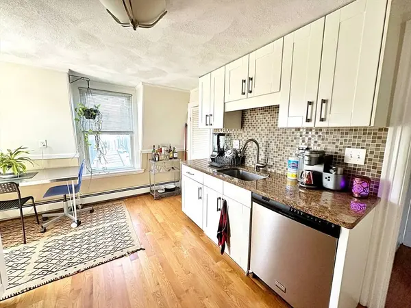 242 Princeton St #3, Boston, MA 02128