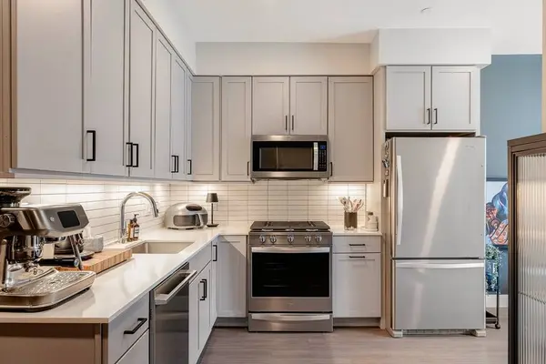 11 Walley St #306, Boston, MA 02128