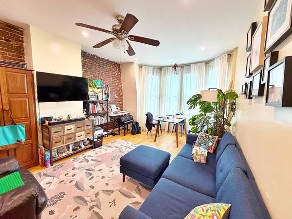 84 Webster St #3, Boston, MA 02128