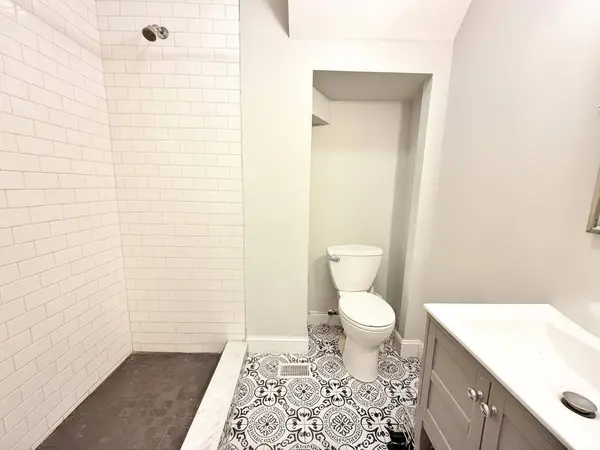 220 Bremen St #1, Boston, MA 02128