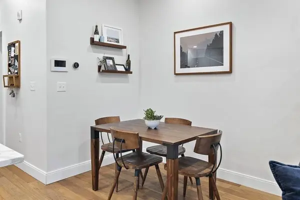 303 Sumner St #3R, Boston, MA 02128