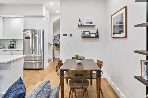 303 Sumner St #3R, Boston, MA 02128