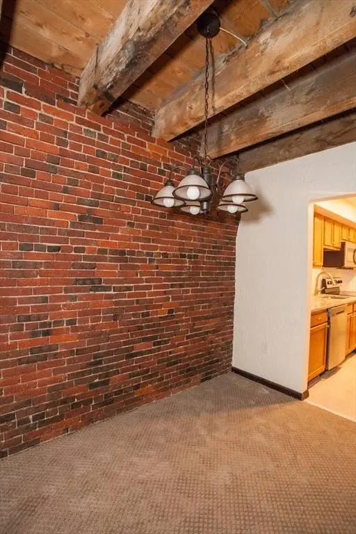 146 Commercial St #4, Boston, MA 02109