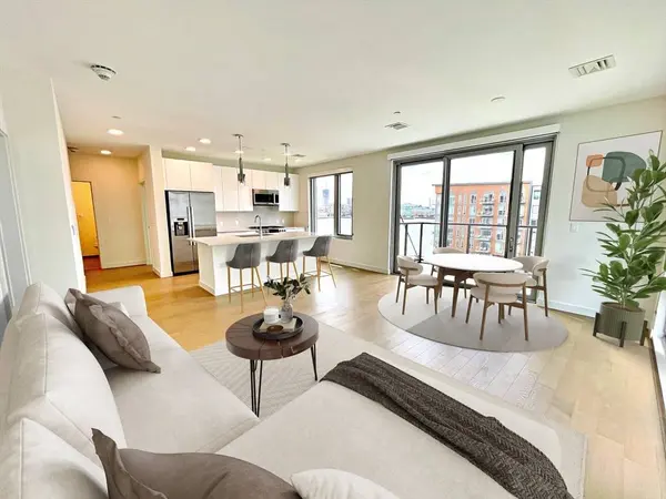 45 Lewis St #518, Boston, MA 02128