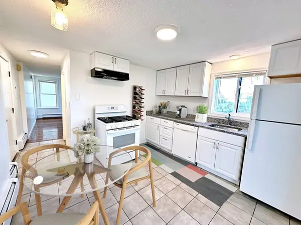 40 Jeffries St #3, Boston, MA 02128