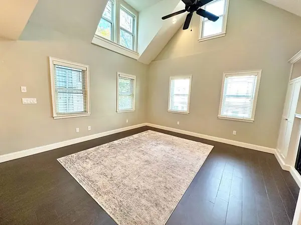 25 Princeton St #2, Boston, MA 02128