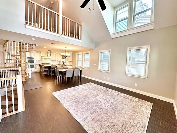 25 Princeton St #2, Boston, MA 02128