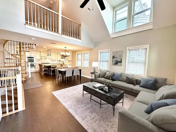 25 Princeton St #2