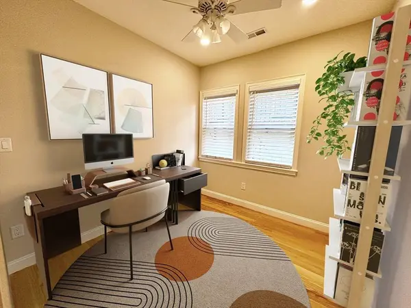 25 Princeton St #2, Boston, MA 02128