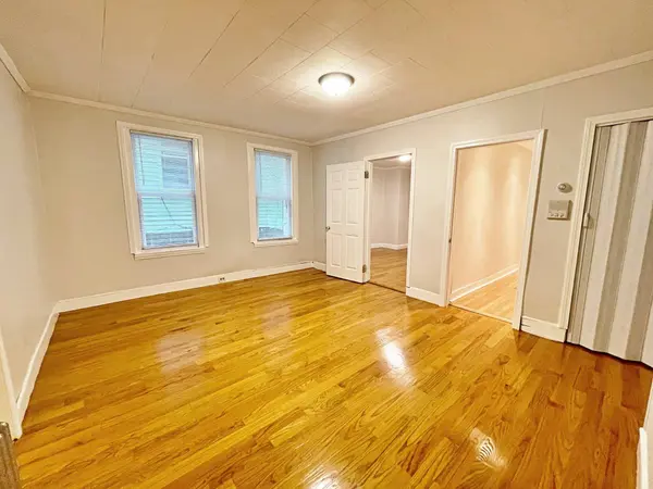 92 Webster St #1, Boston, MA 02128