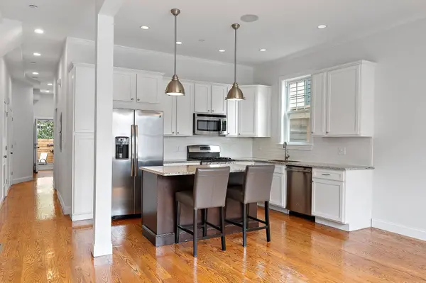 306 Maverick St #1, Boston, MA 02128
