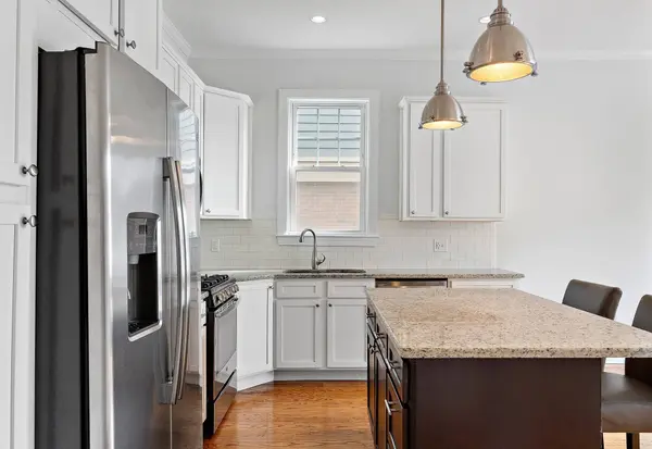 306 Maverick St #1, Boston, MA 02128