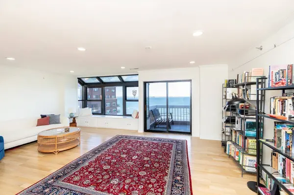 1 Seal Harbor #916, Winthrop, MA 02152