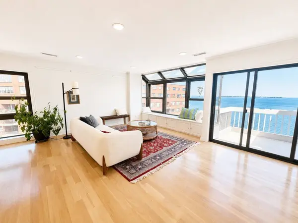 1 Seal Harbor #916, Winthrop, MA 02152
