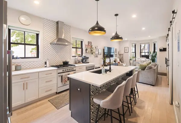 228 Webster St #1