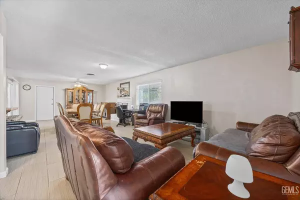 4501 Chadbourn Street, Bakersfield, CA 93307